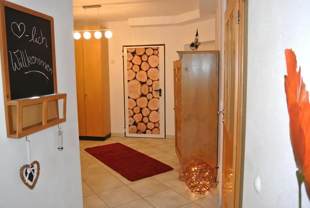 Ferienwohnung Kiesenberg 9 Thanstein Apartment
